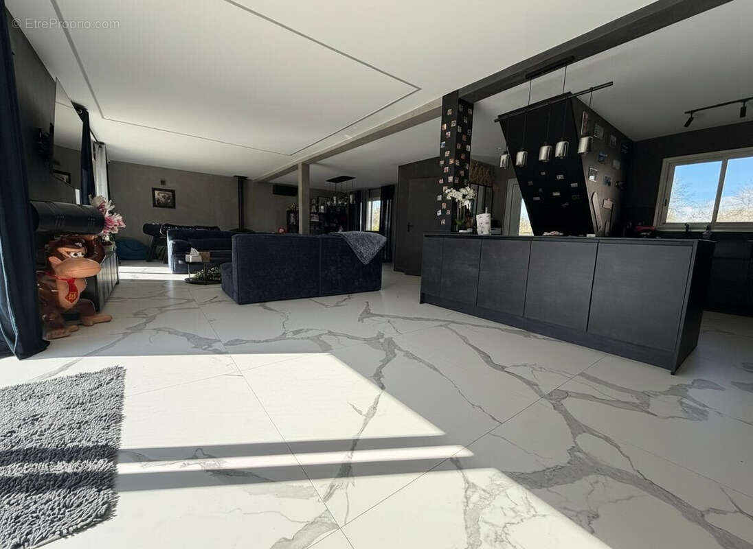 Maison 173 m² à Gisors  - photo 2