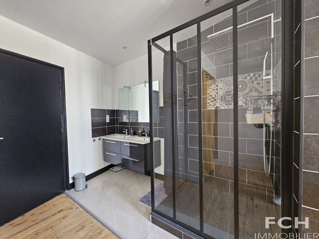 Appartement à CUSSET