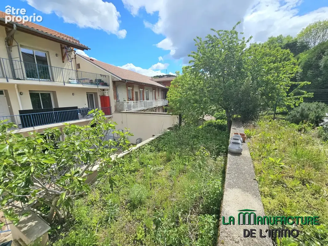 T4 de 122 m2 avec jardin privatif et dependance - photo 2
