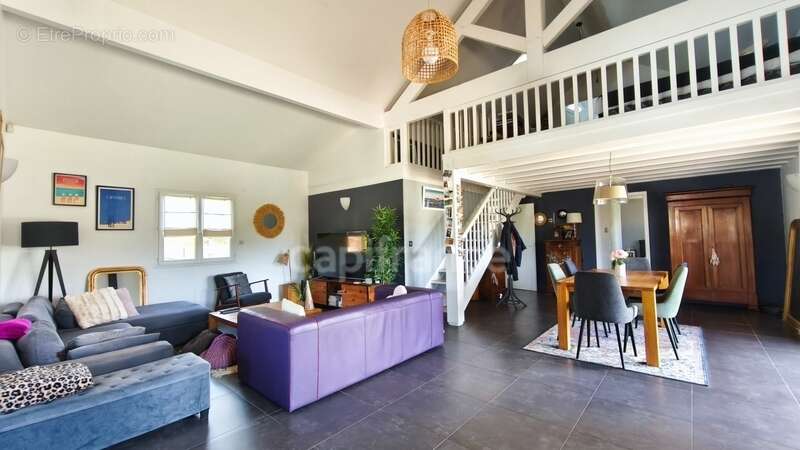 Maison familiale avec piscine sur terrain de 1280 m² SANGUINET - photo 3