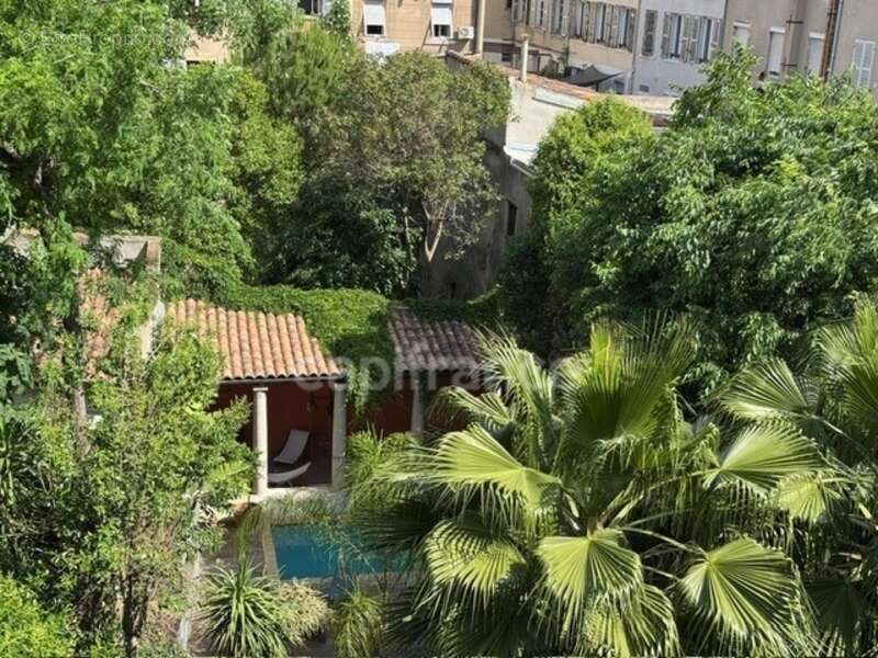Appartement à MARSEILLE-6E