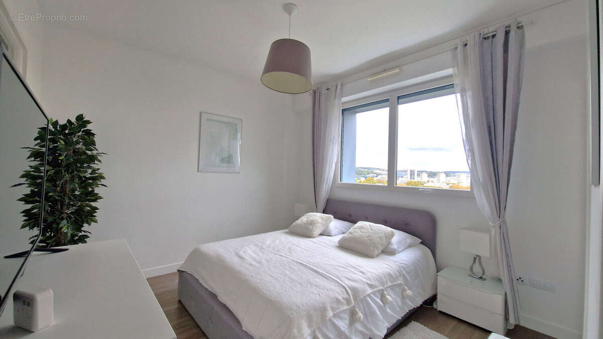 Appartement à ISSY-LES-MOULINEAUX