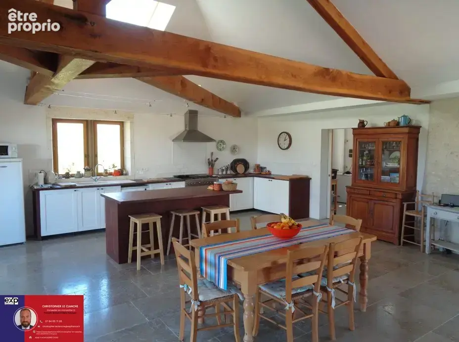 Maison 198 m² à Nanteuil-Auriac-De-Bourzac  - photo 5