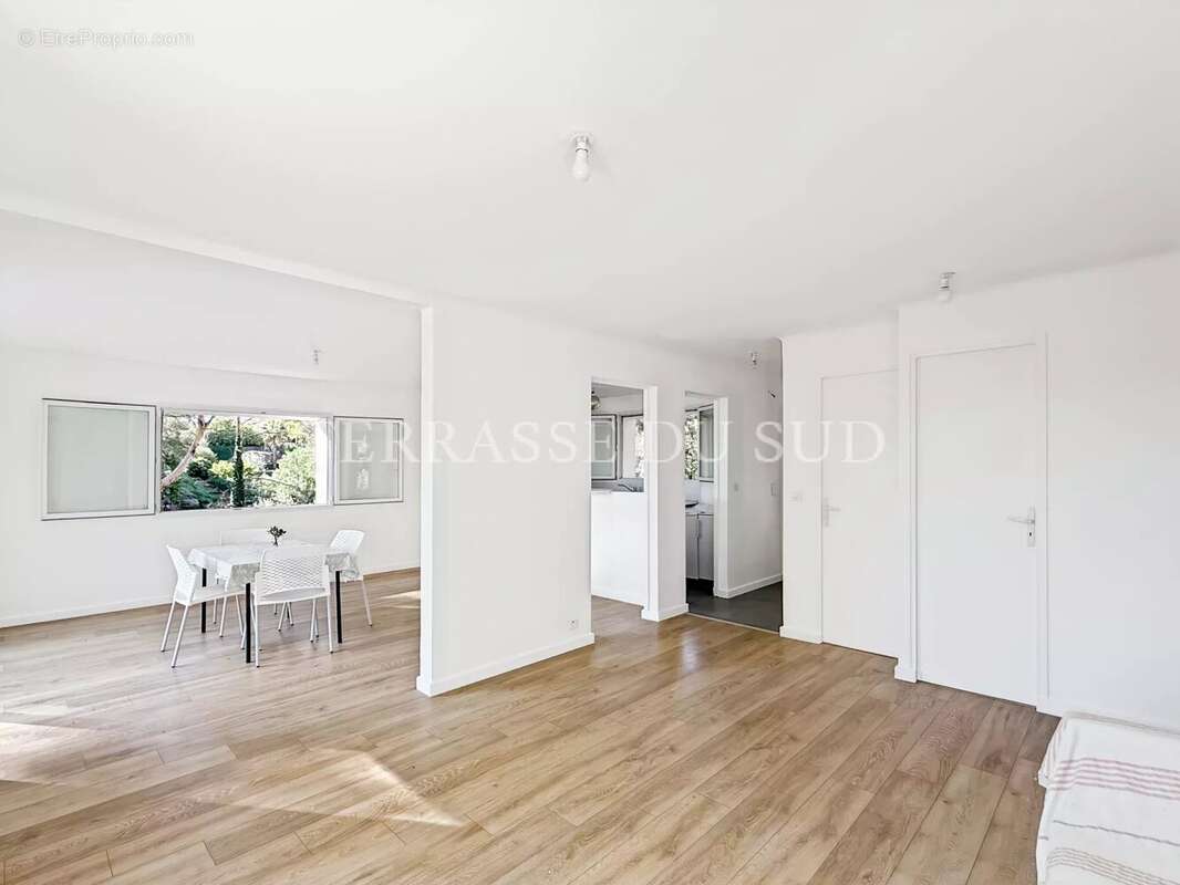 Maison à LA CADIERE-D&#039;AZUR