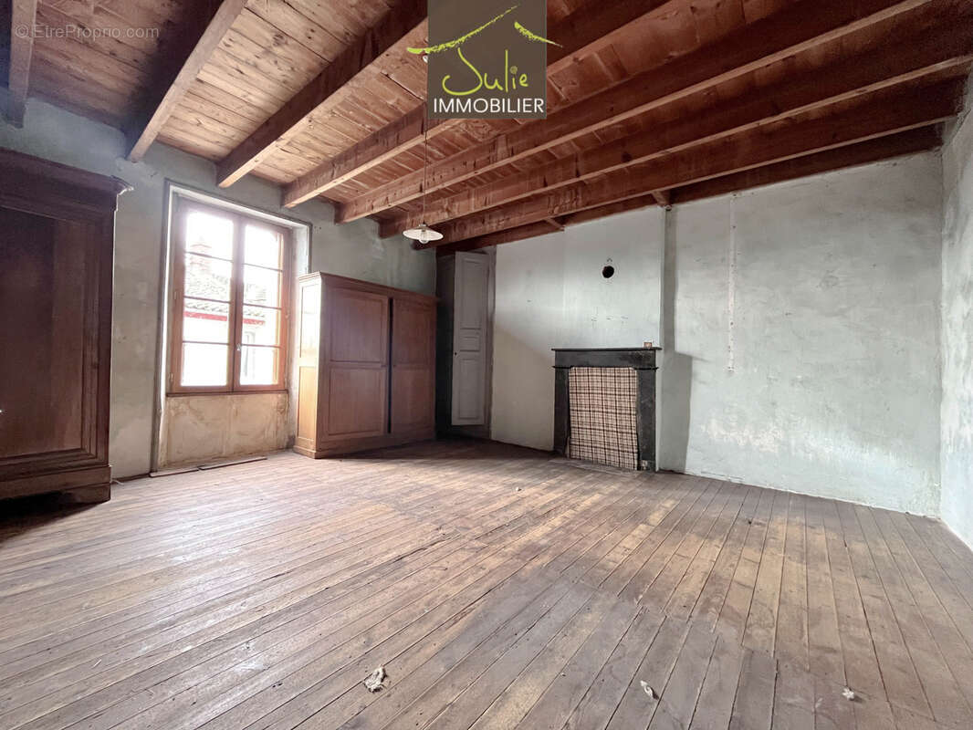 Maison à BRESSUIRE