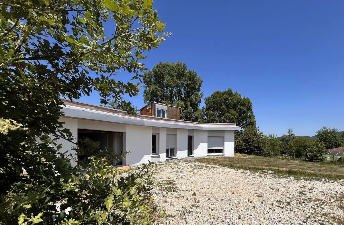 Maison à MANCIOUX