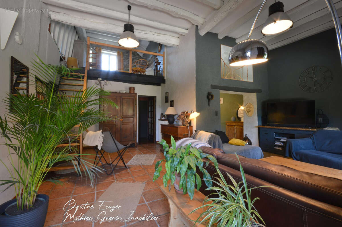 Maison à LE PONT-DE-BEAUVOISIN