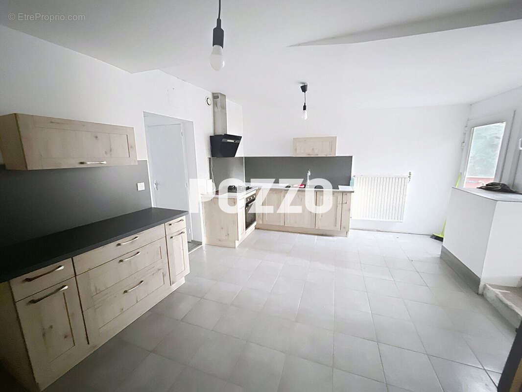 Maison à TESSY-SUR-VIRE