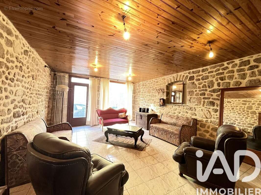 Photo 2 - Maison à BELLEGARDE-EN-MARCHE