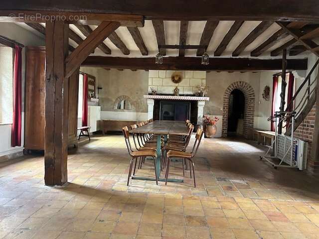 Maison à BESSE-SUR-BRAYE