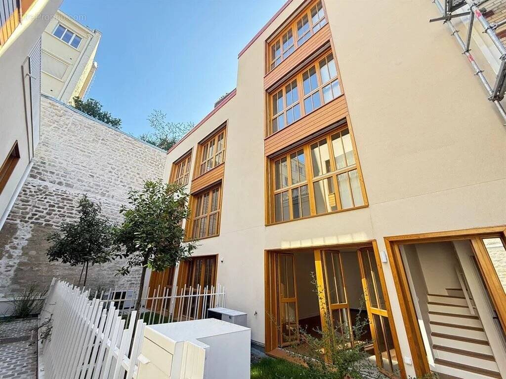 Appartement à PARIS-12E