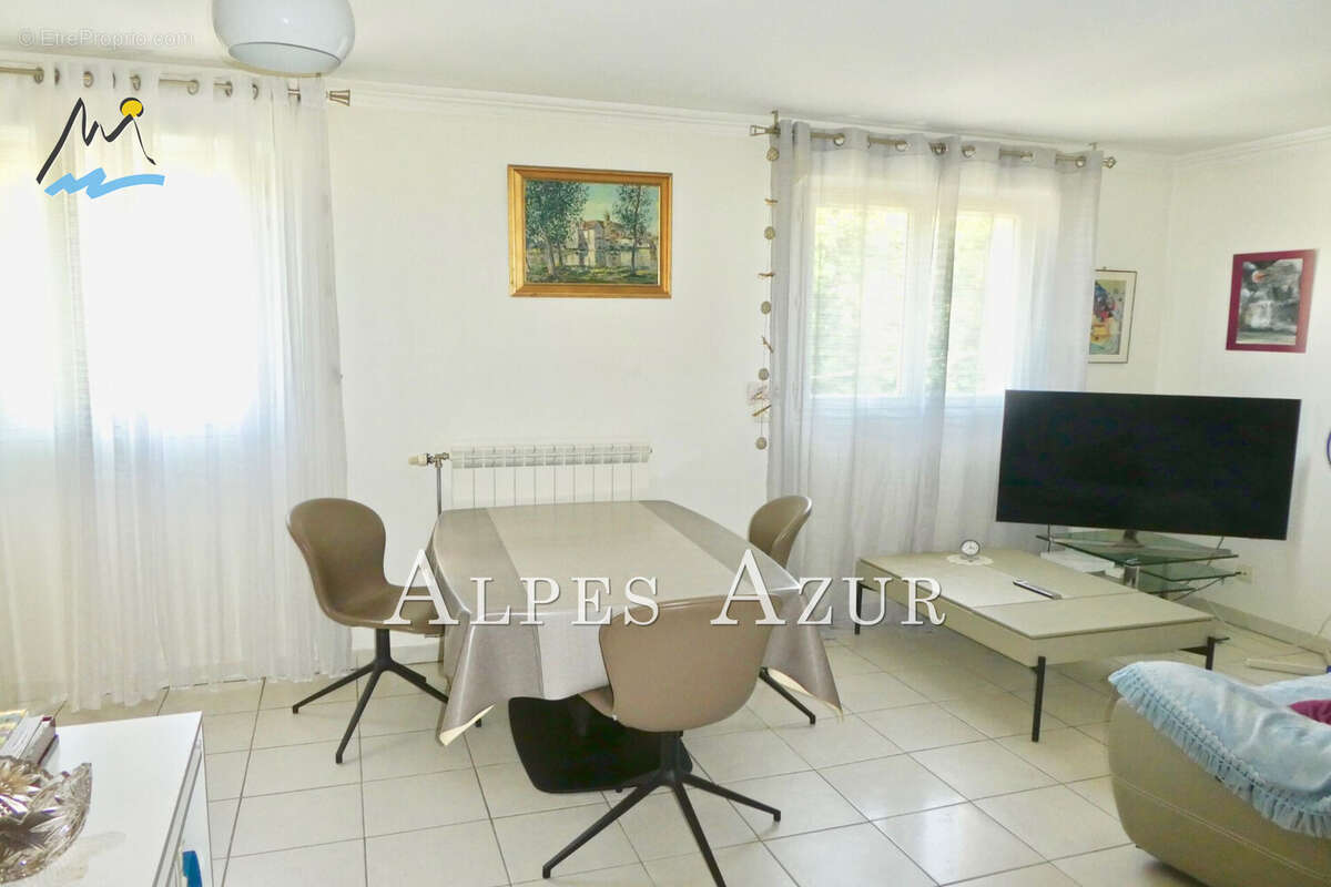 Appartement à CAGNES-SUR-MER