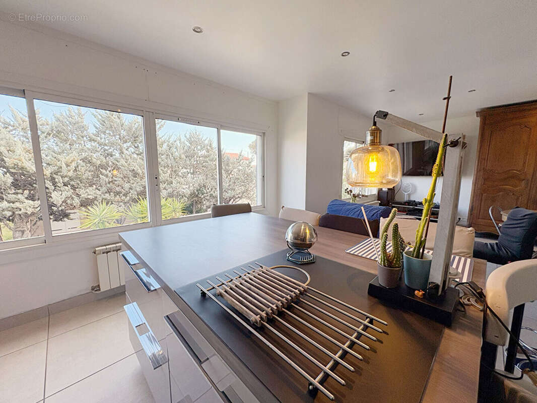 Appartement à HYERES