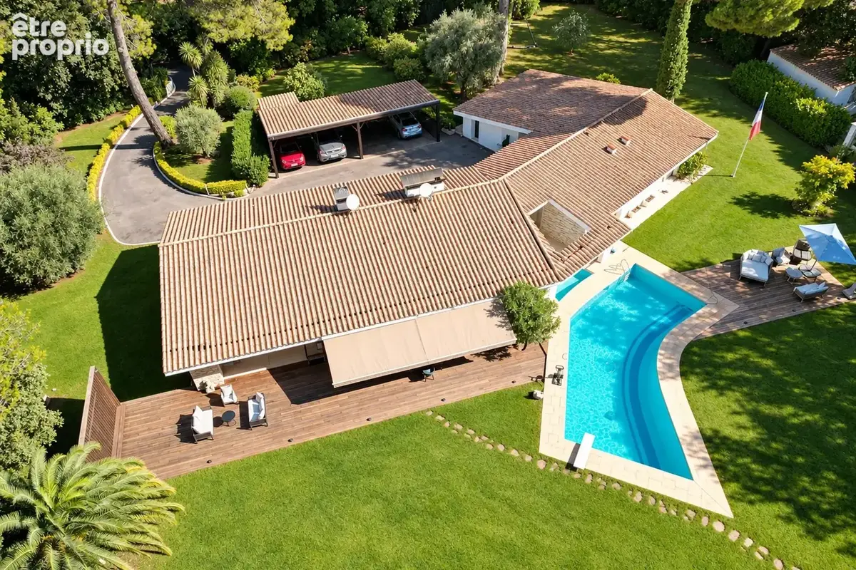 Maison à MOUGINS
