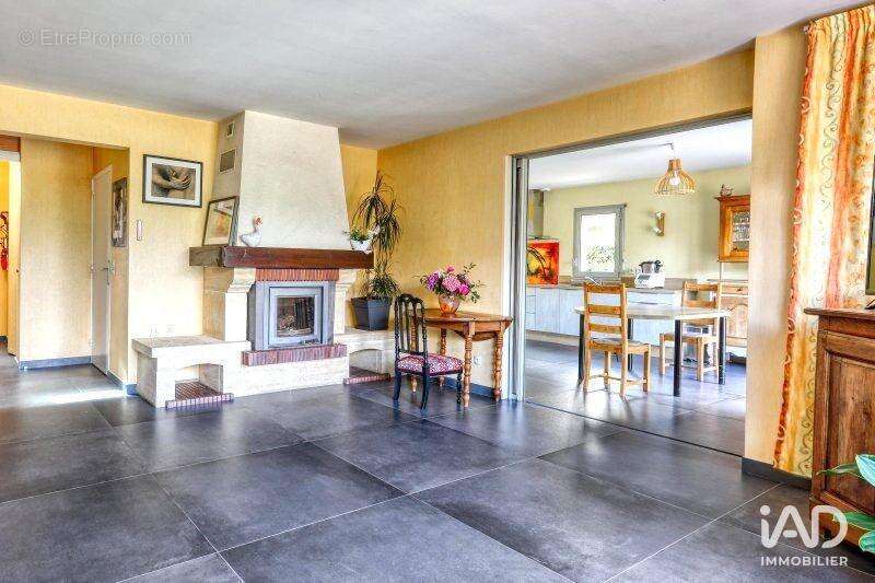Maison 160 m² à Saint-Melaine-Sur-Aubance  - photo 2
