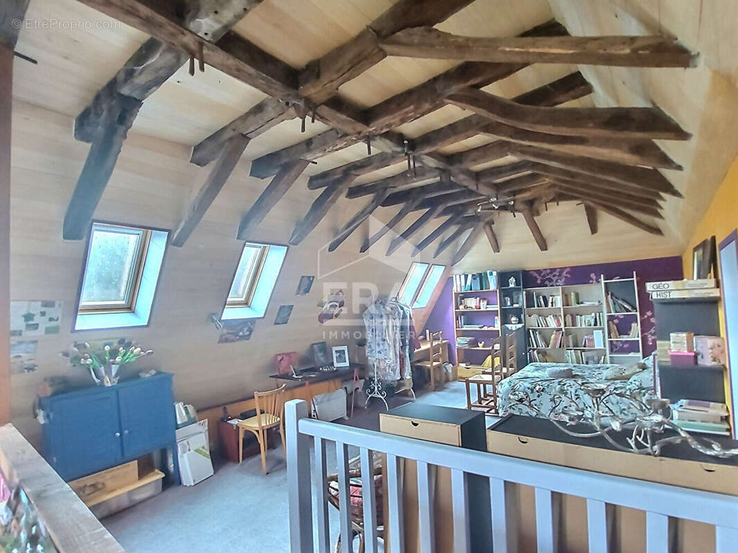 Maison à LACAPELLE-MARIVAL