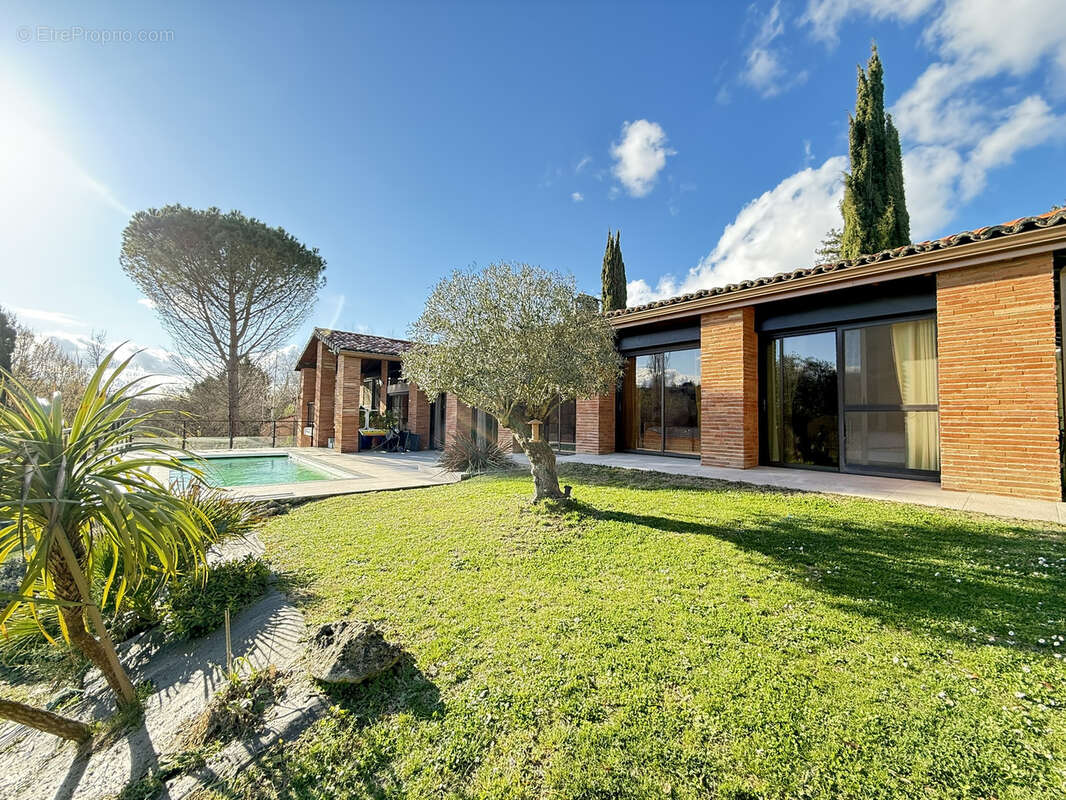 Maison à VIGOULET-AUZIL