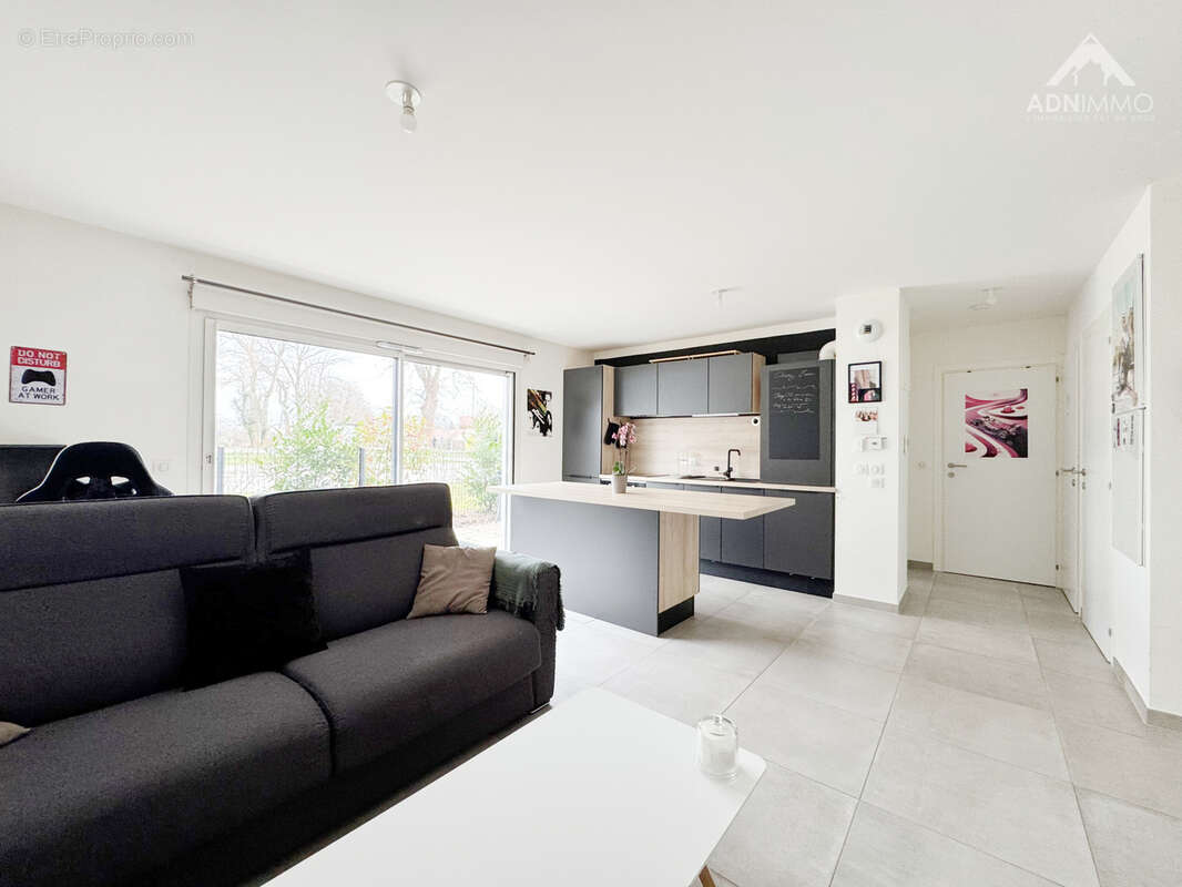 Appartement à SERGY