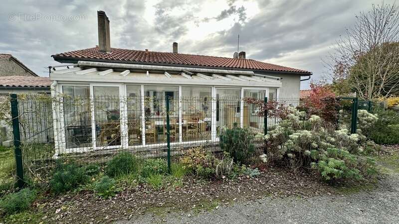 Maison à SAINT-BONNET