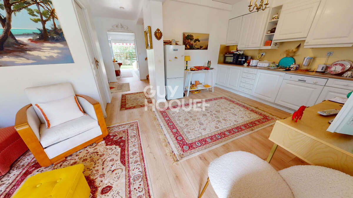 Maison SAINT JEAN DE LUZ 5 Pièces 99.64 m² - photo 4