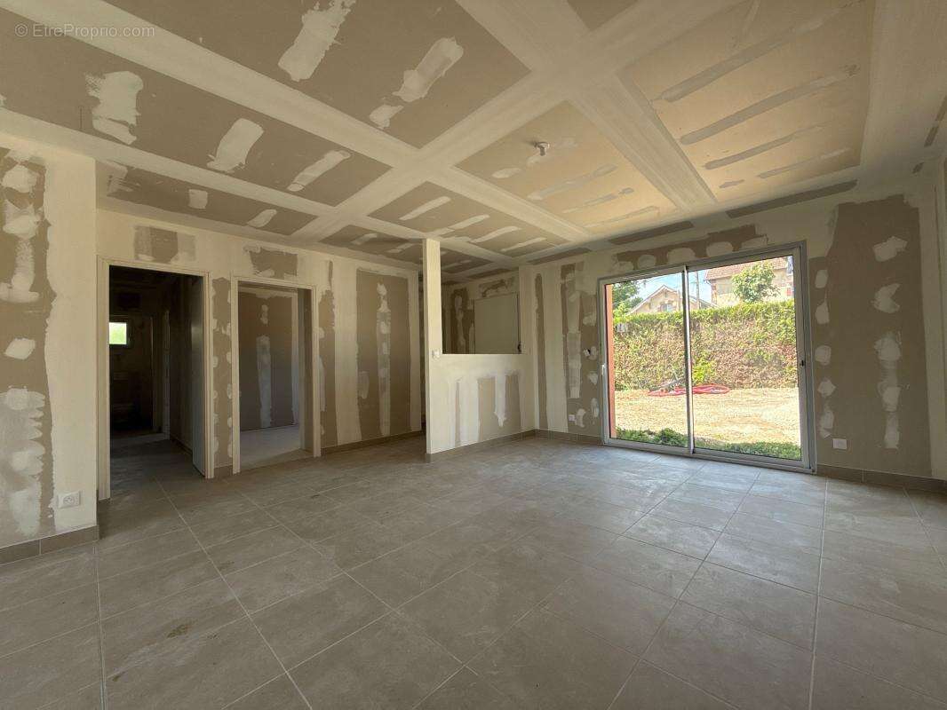 Maison à LONGECOURT-EN-PLAINE