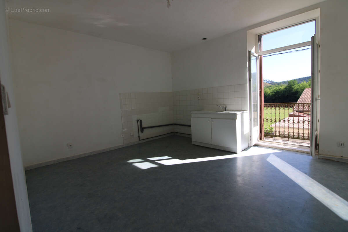 Appartement à BESSEGES