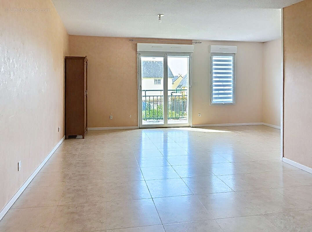 Appartement à SENS-DE-BRETAGNE