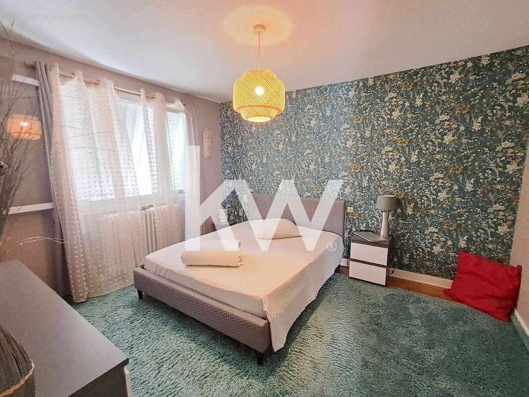 Maison à BUSSIERE-POITEVINE