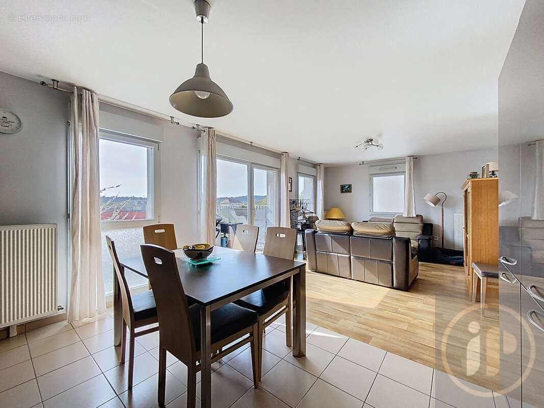 Appartement à CARRIERES-SOUS-POISSY