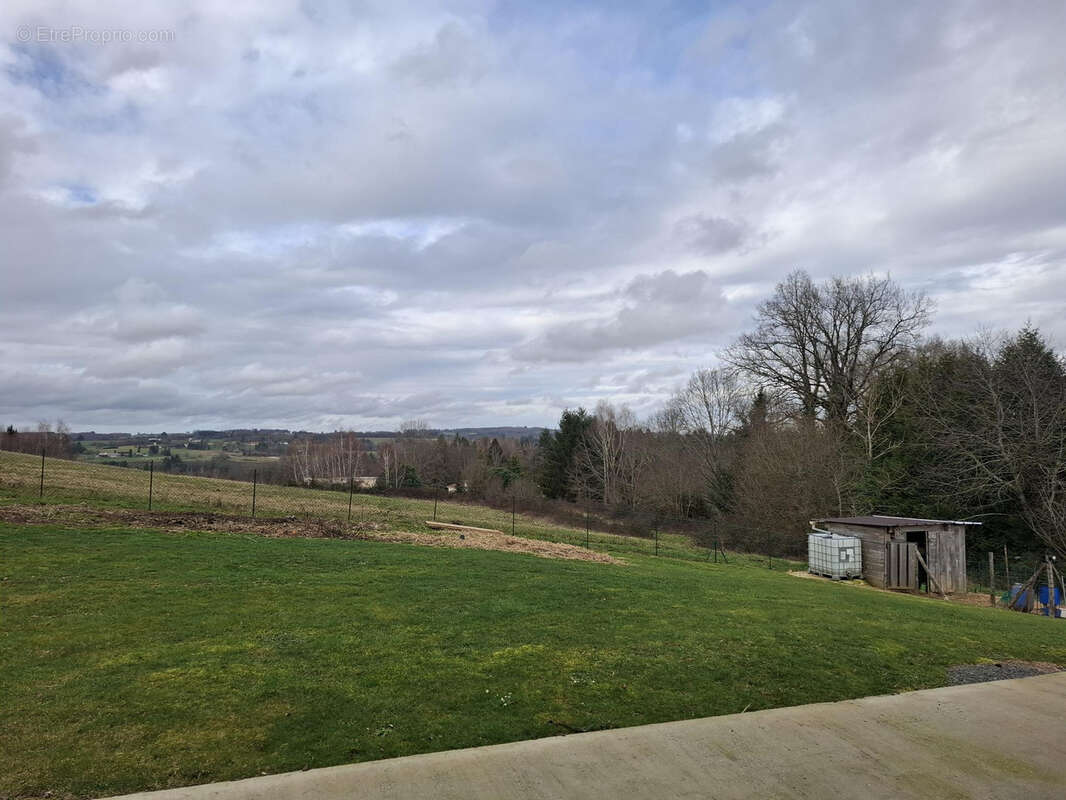 Maison à SAINT-YRIEIX-LA-PERCHE