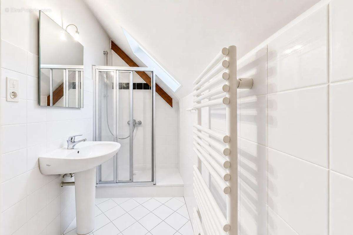 Maison de 6 pièces de 140 m² située à Altillac - photo 23