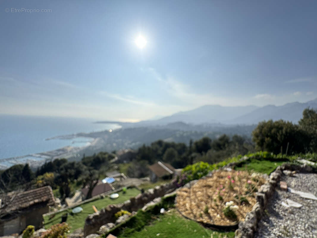 Appartement à MENTON
