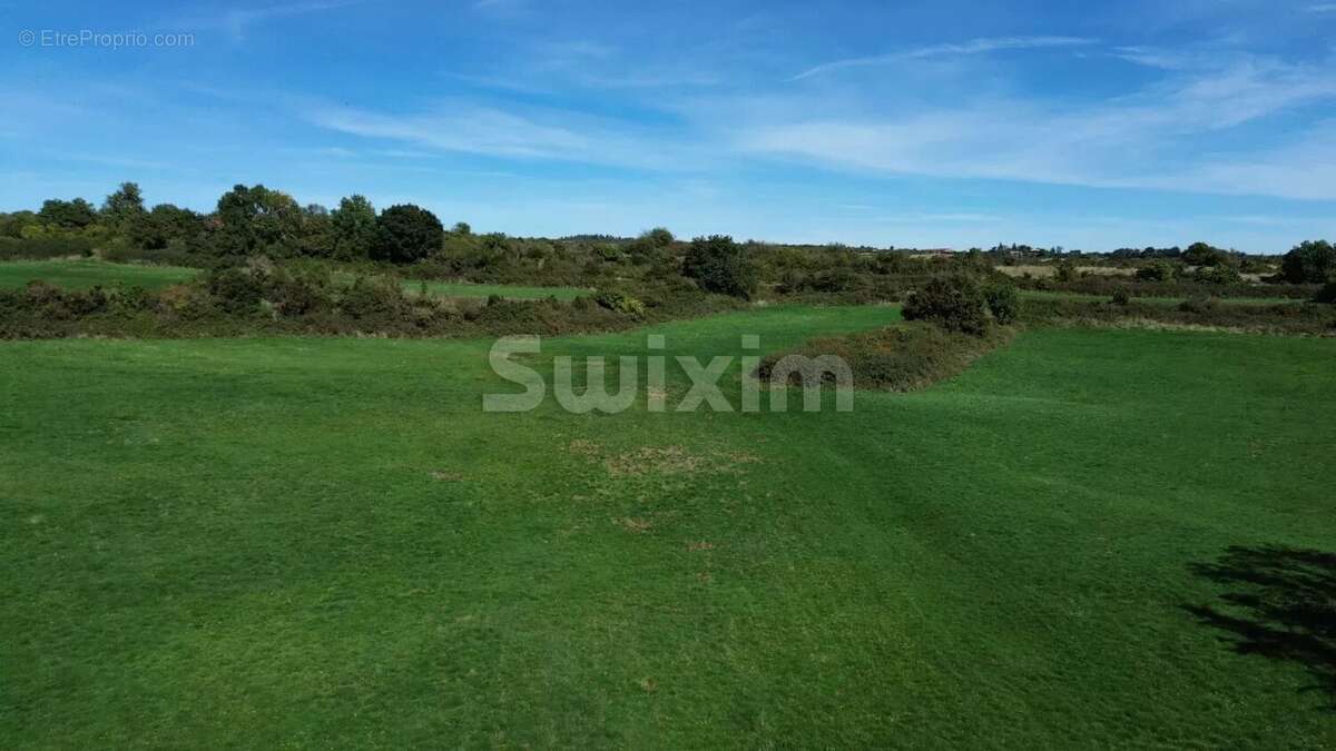 Maison à SAINT-GINEIS-EN-COIRON
