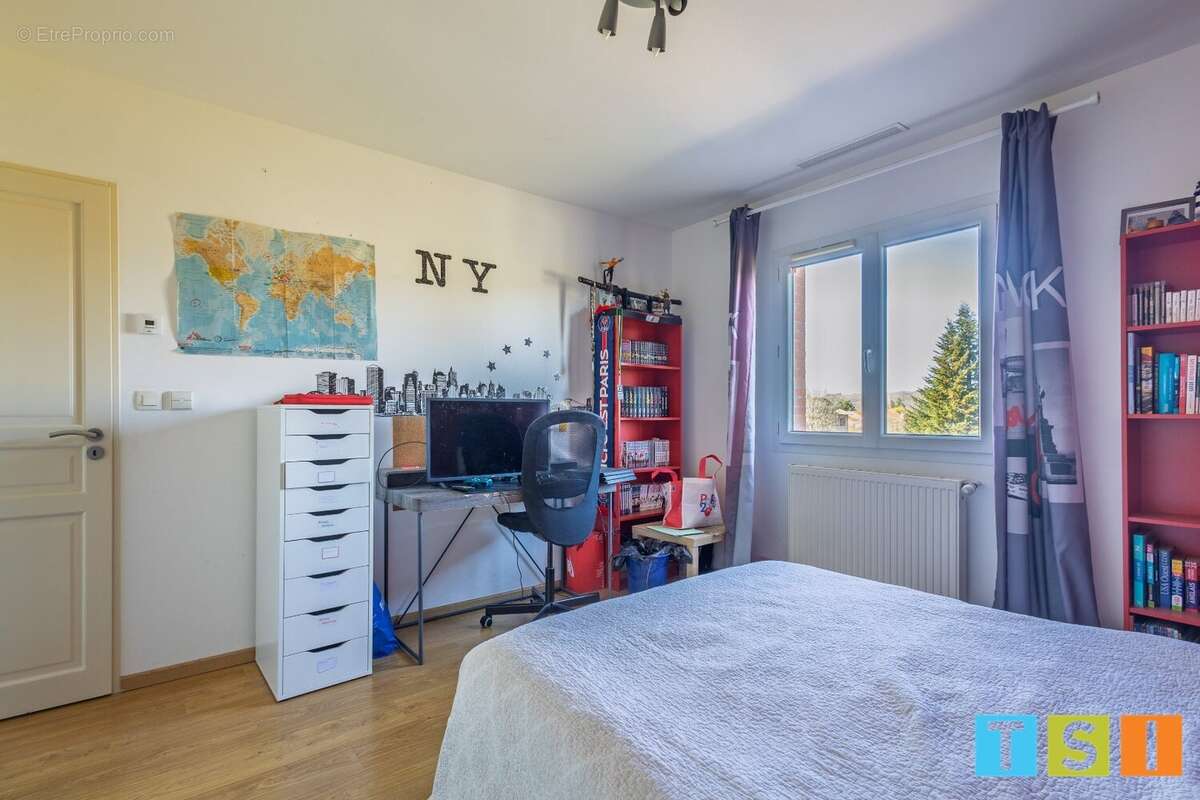 Maison à MONTESQUIEU-VOLVESTRE