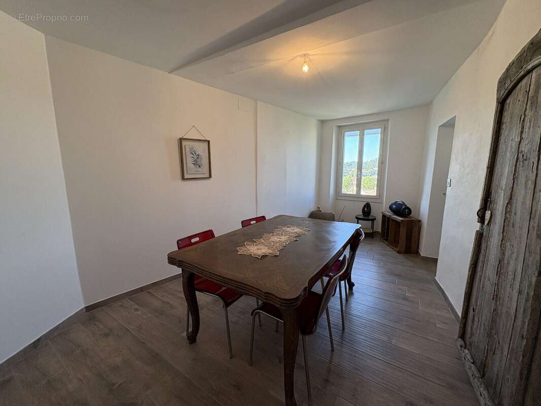 Maison à CARNOULES