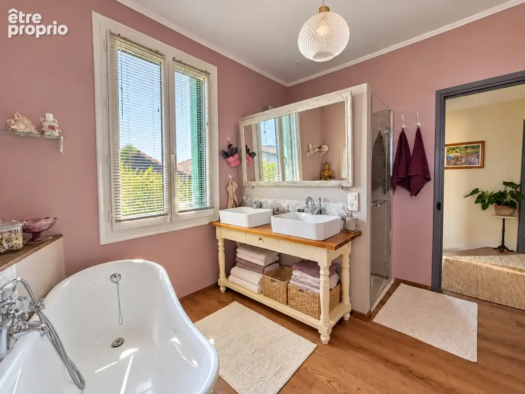 Maison de caractère rénovée de 112 m² avec jardin et stationnement – Villeneuve-lès-Béziers - photo 10