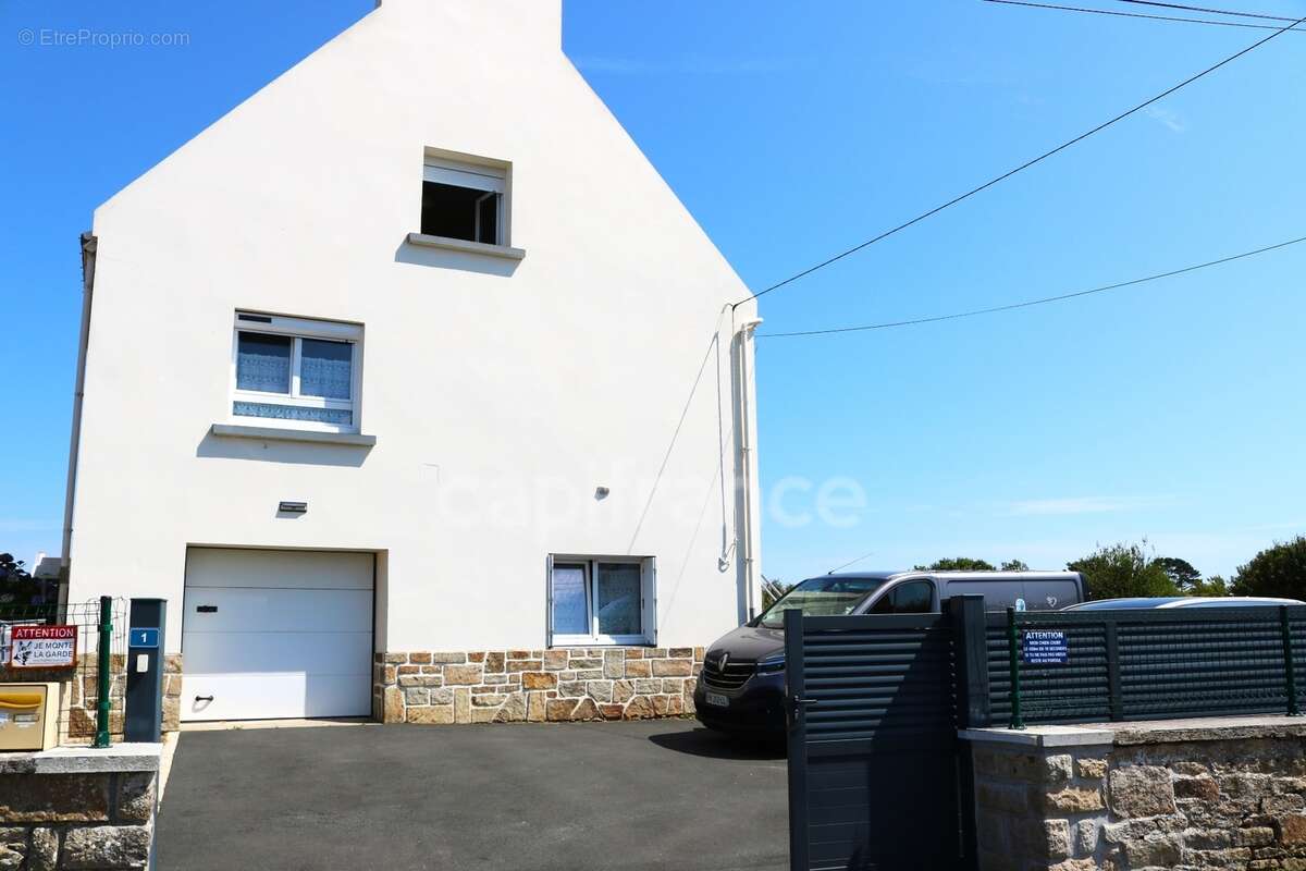 EXCLUSIVITE Maison à vendre 6 pièces PLOUHINEC (29) 4 chambres de 143 m2 sur un terrain de 1373 m2 - photo 2