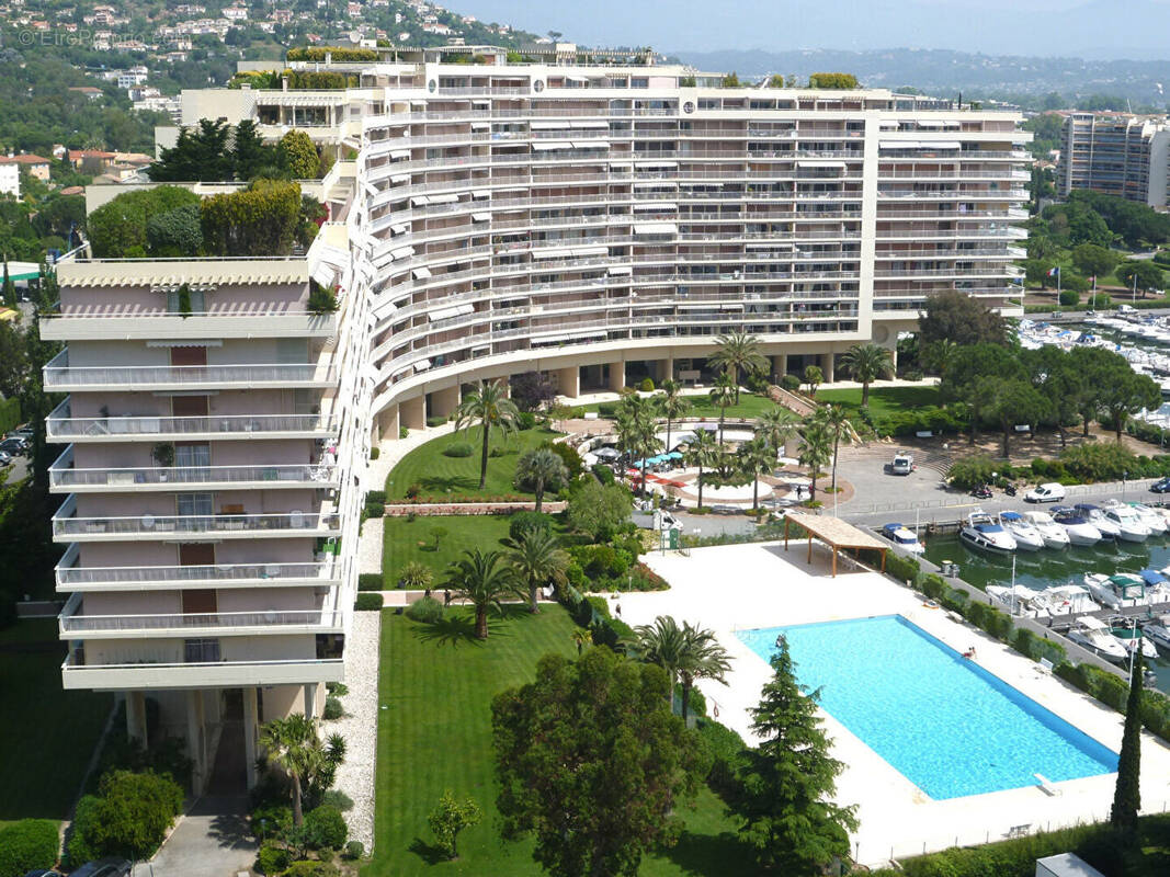 Appartement à MANDELIEU-LA-NAPOULE