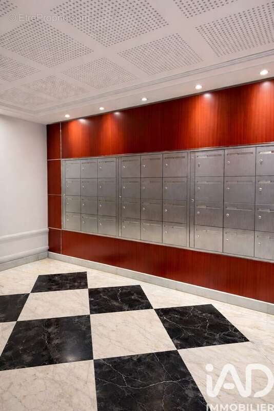 Photo 2 - Appartement à LE PLESSIS-ROBINSON