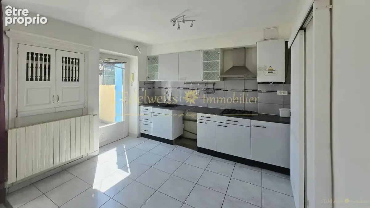 Nîmes   Ensemble immobilier comprenant 2 appartements à vendre - photo 3