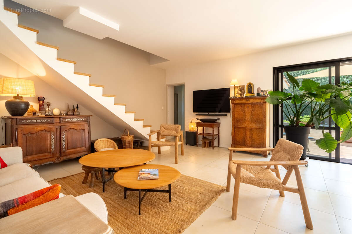 Maison à SIX-FOURS-LES-PLAGES