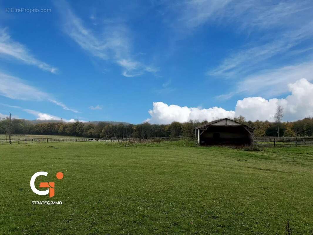 Maison à LA FEUILLIE