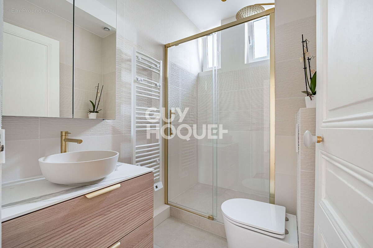 Appartement à ASNIERES-SUR-SEINE