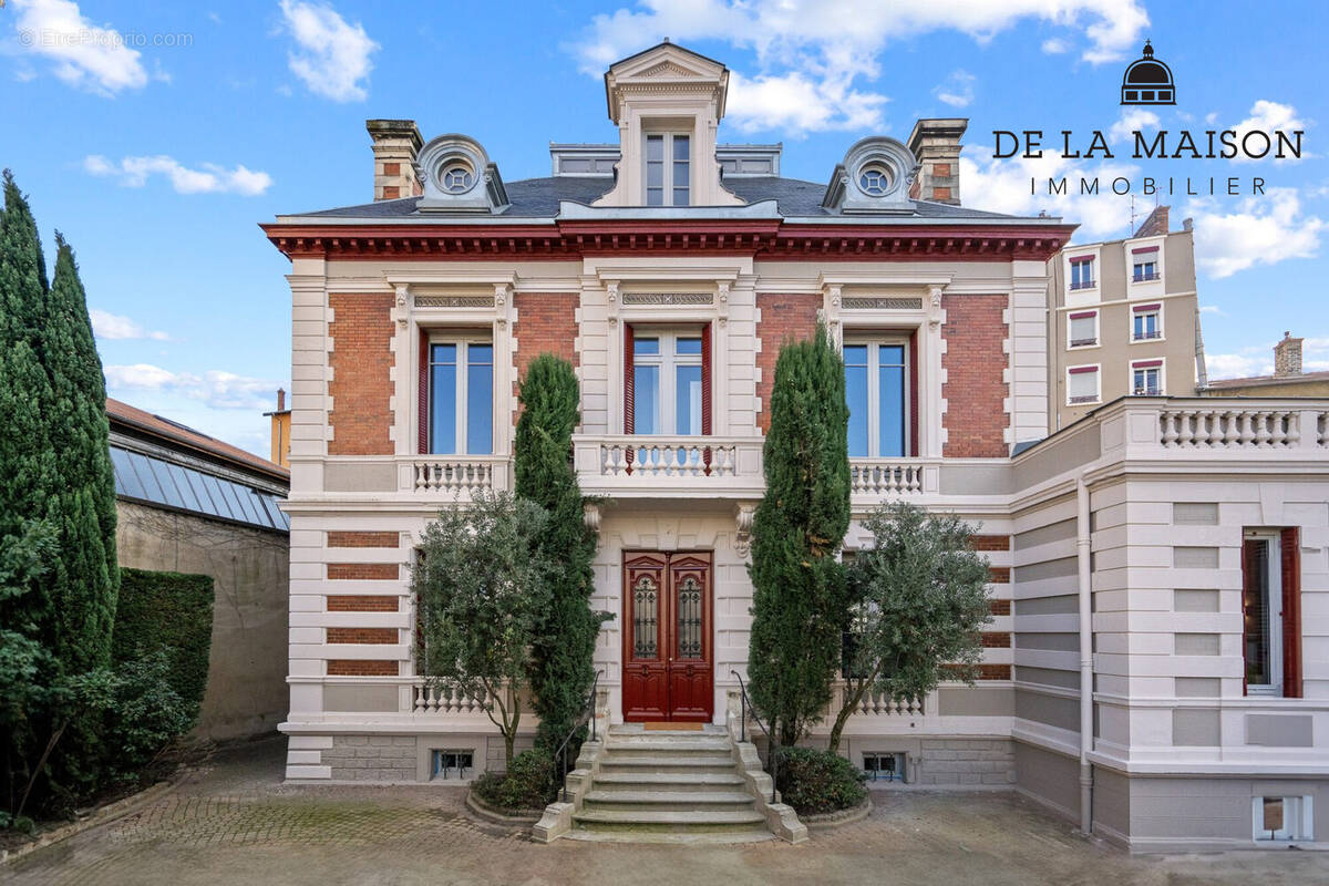 Maison à VILLEURBANNE