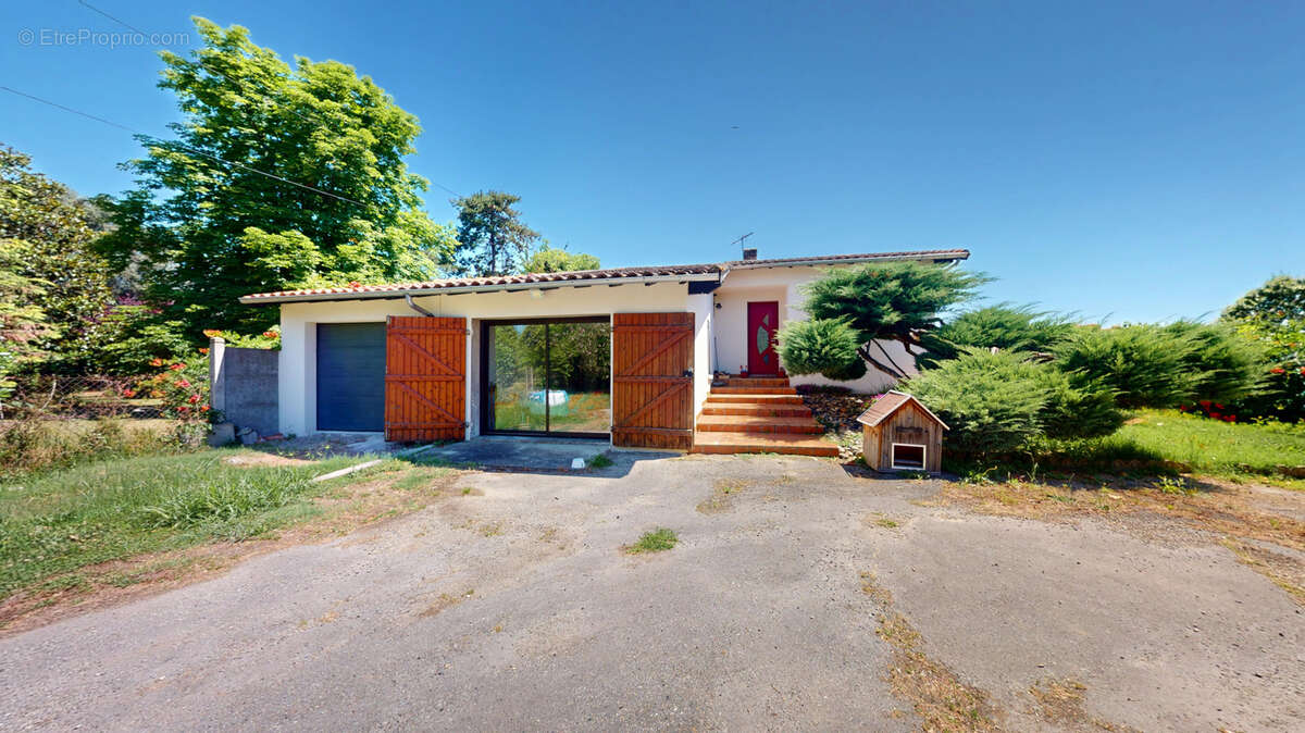 Maison à VERDUN-SUR-GARONNE