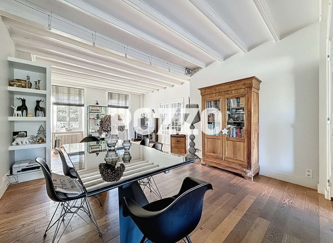 Maison à DONVILLE-LES-BAINS