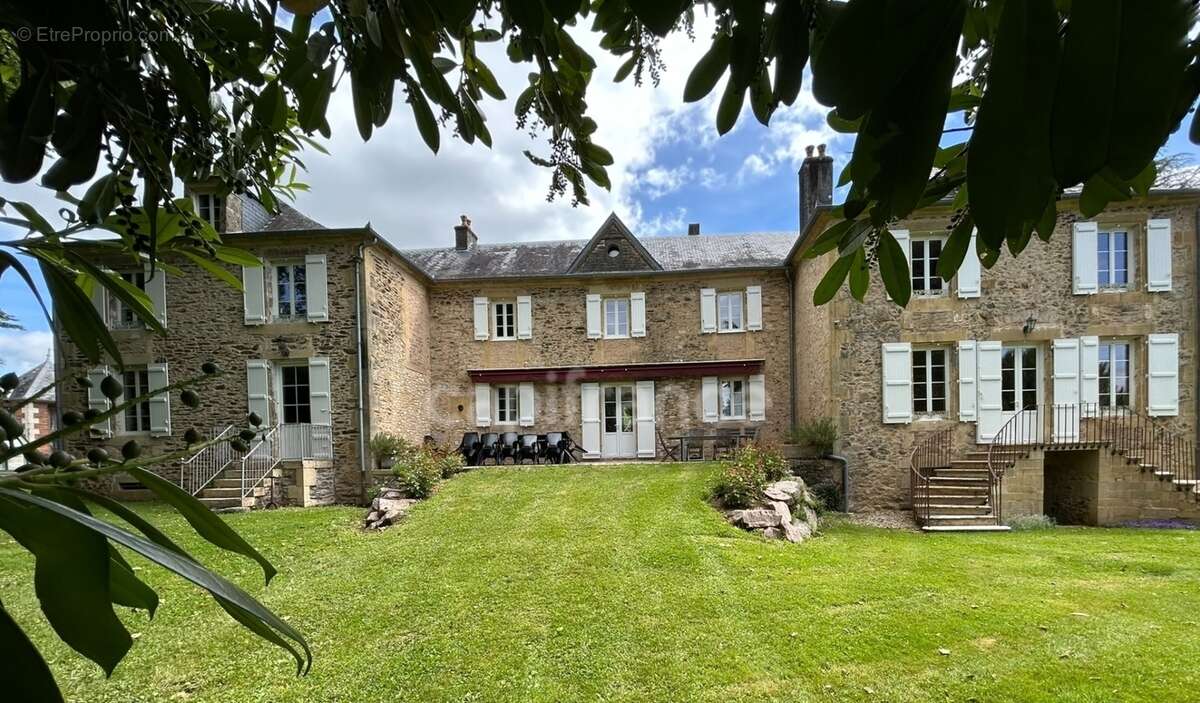 Maison de maitre à vendre 13 pièces LANOUAILLE (24) 2.6 hectares - photo 46