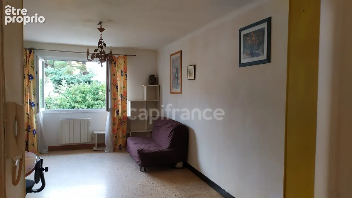 Dpt Bouches du Rhône (13), à vendre MARSEILLE 3EME ARRONDISSEMENT appartement T3 de 54,36 m² - photo 2
