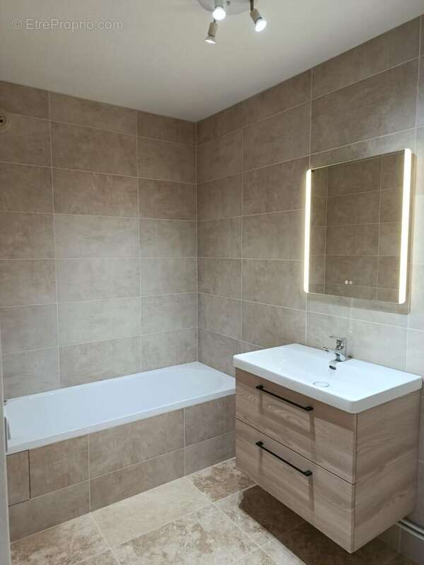 Photo 5 - Appartement à VILLIERS-LE-BACLE