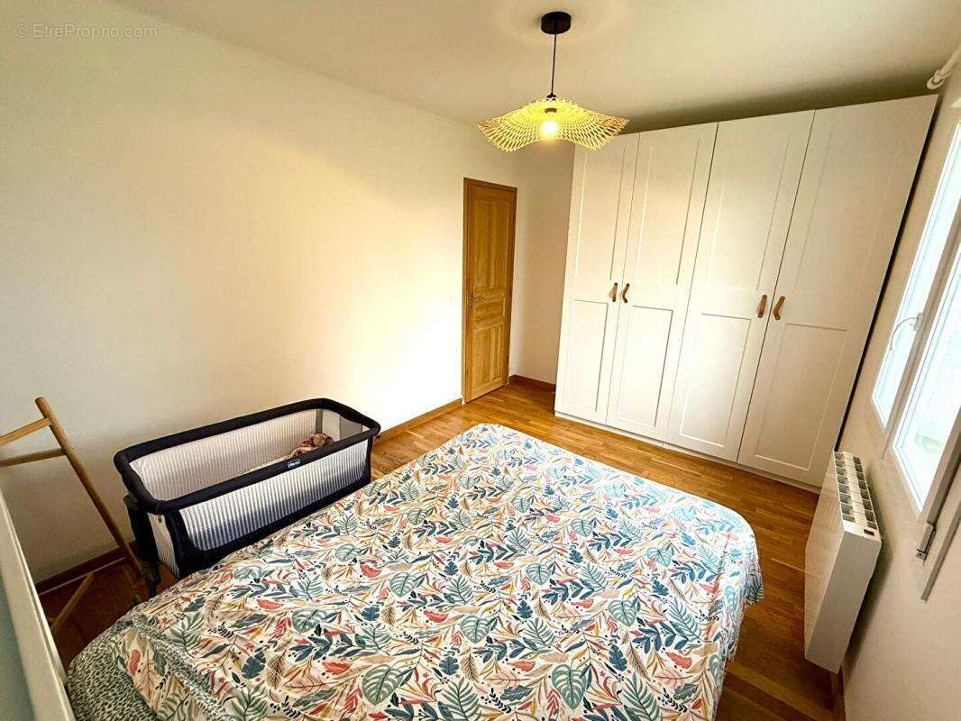 Maison à TREMBLAY-LES-VILLAGES